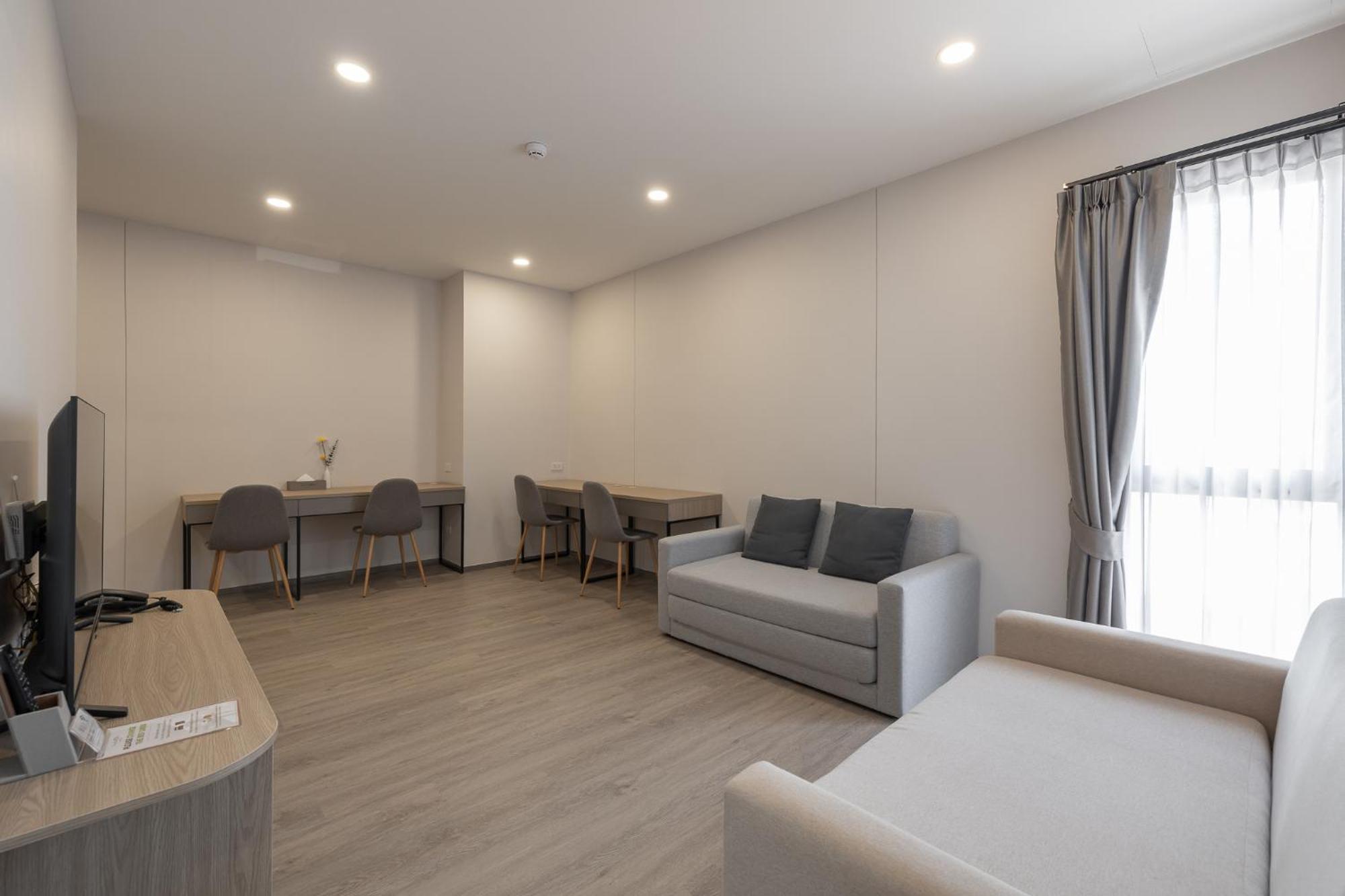 Salaya One Hotel & Service Apartment Exterior foto