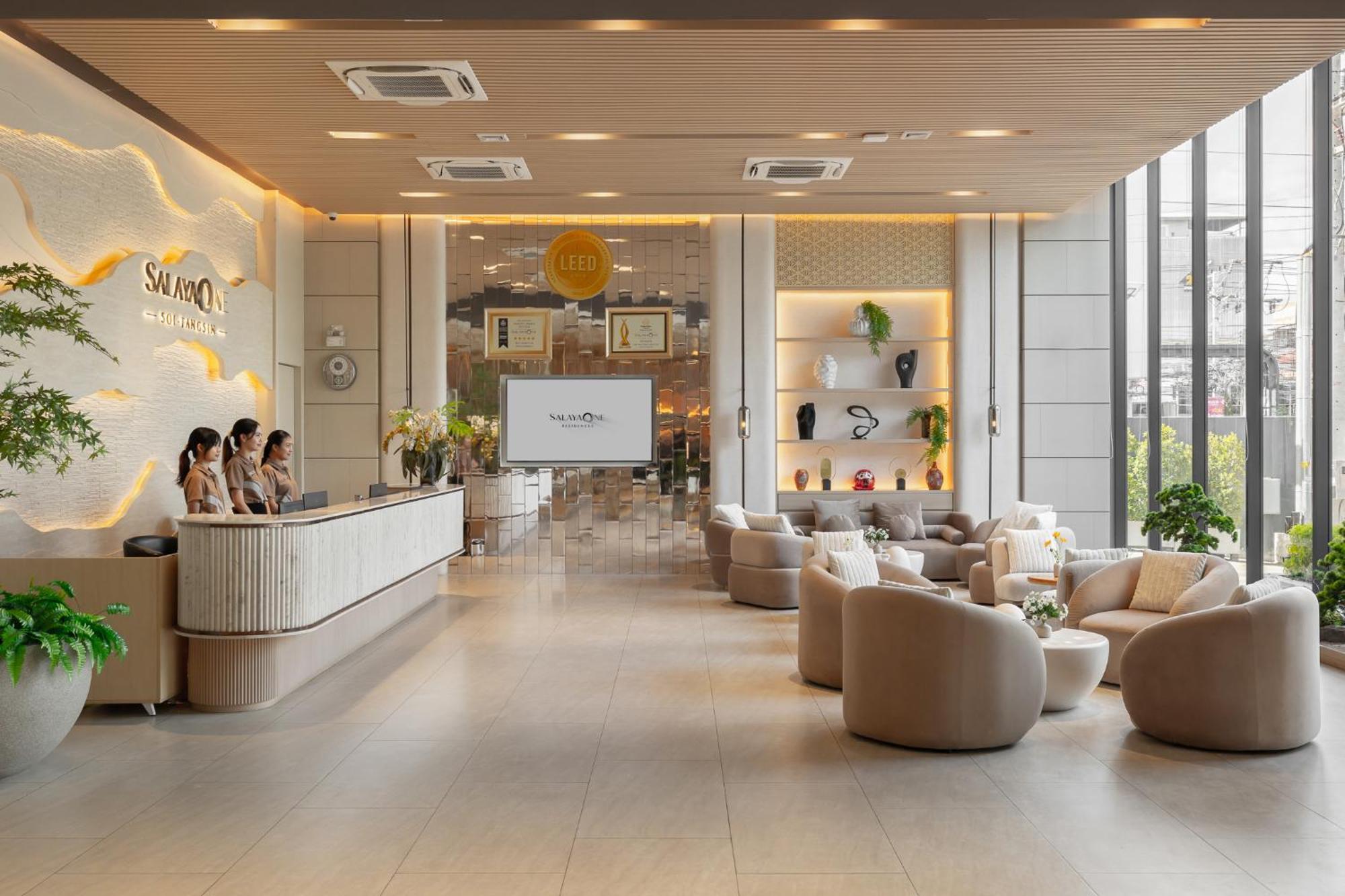 Salaya One Hotel & Service Apartment Exterior foto