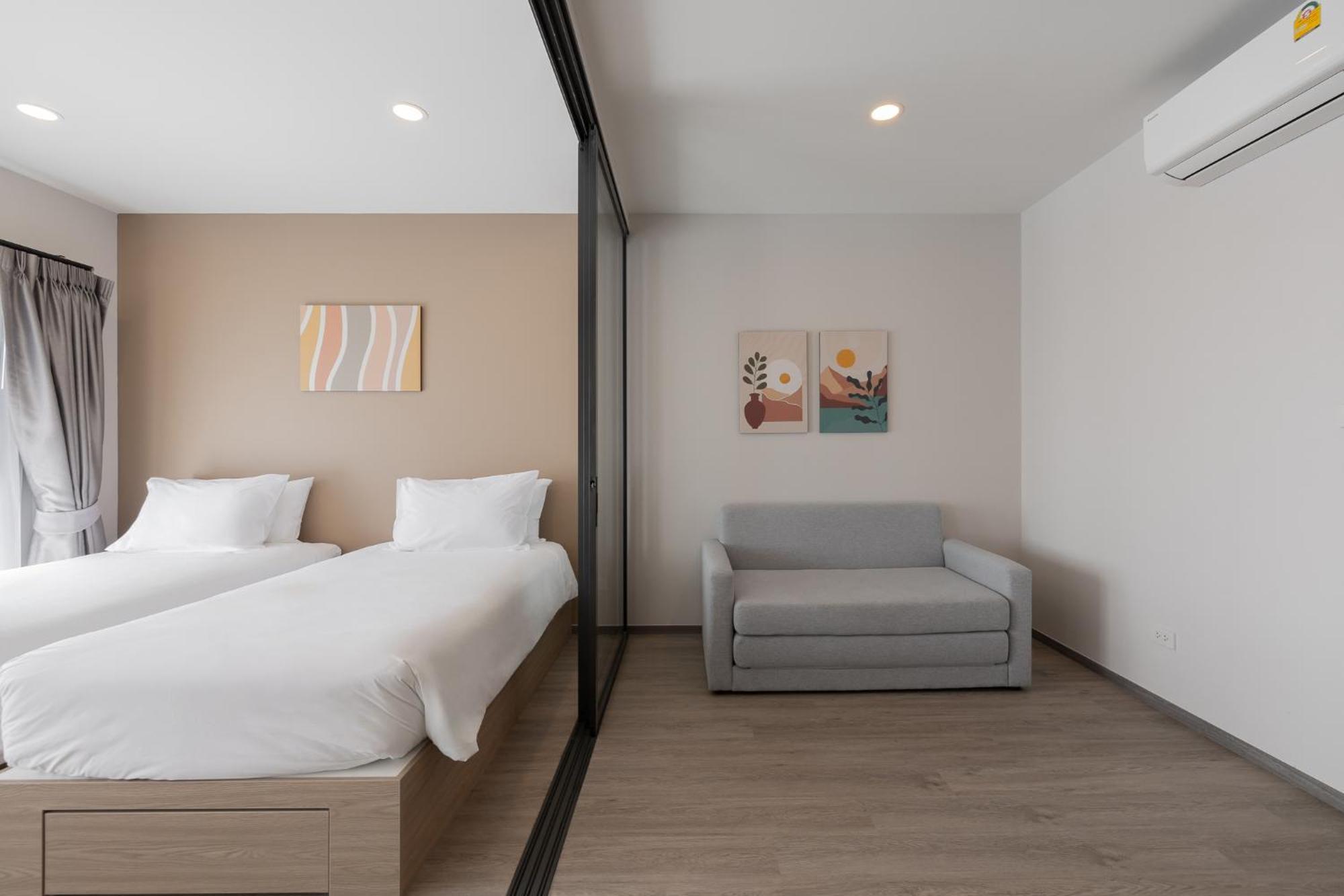Salaya One Hotel & Service Apartment Exterior foto